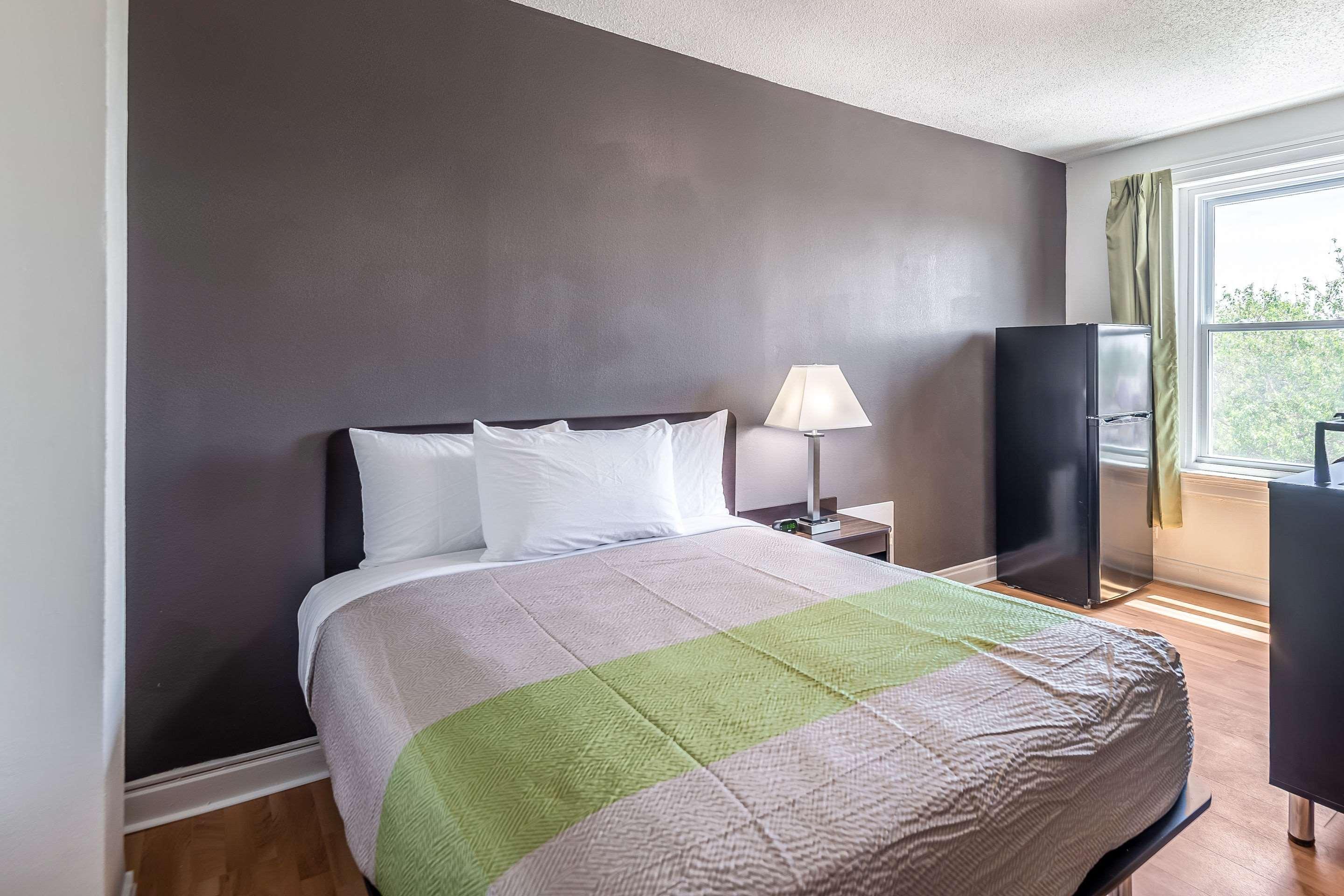 Hotel Quality & Kansas Downtown 2*